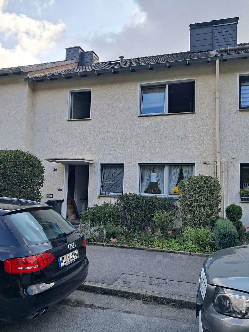 Prodej domu 96 m², pozemek 202 m², Wuppertal, Severní Porýní-Vestfálsko Prodej domu 96 m², pozemek 202 m², Wuppertal, Severní Porýní-Vestfálsko