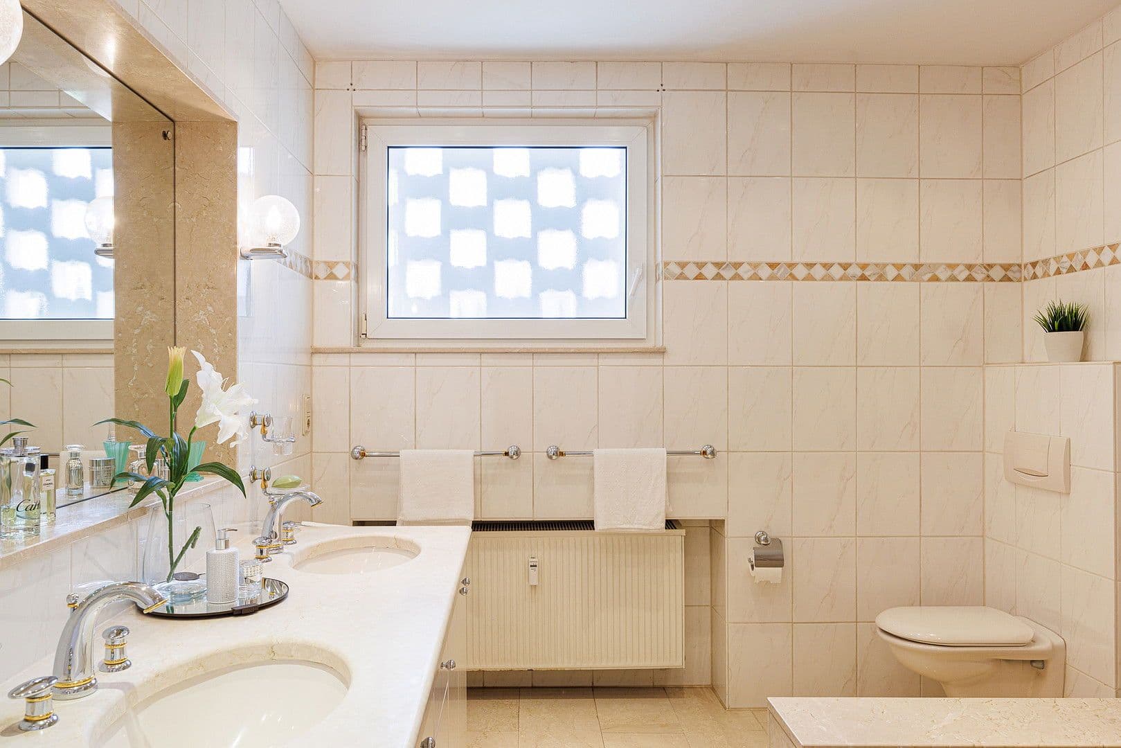 Pronájem bytu 5+1 198 m², Much, Severní Porýní-Vestfálsko Pronájem bytu 5+1 198 m², Much, Severní Porýní-Vestfálsko