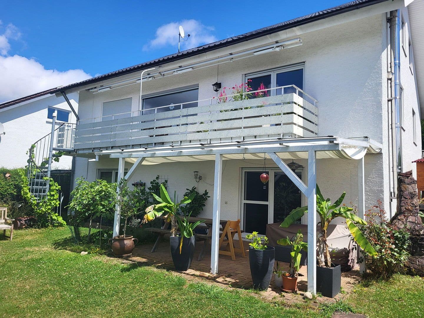 Prodej domu 245 m², pozemek 534 m², Wurmberg, Bádensko-Württembersko Prodej domu 245 m², pozemek 534 m², Wurmberg, Bádensko-Württembersko