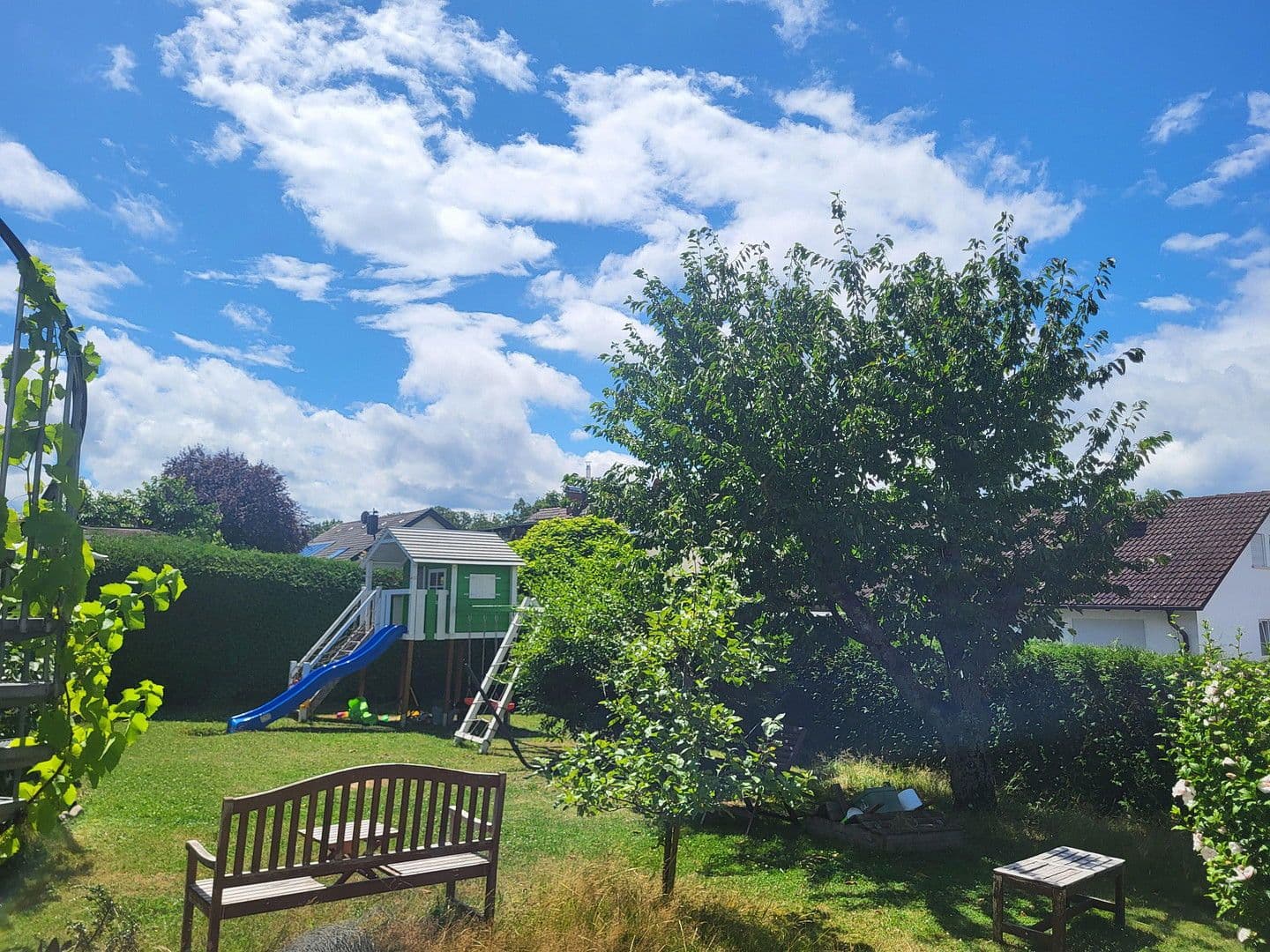 Prodej domu 245 m², pozemek 534 m², Wurmberg, Bádensko-Württembersko Prodej domu 245 m², pozemek 534 m², Wurmberg, Bádensko-Württembersko