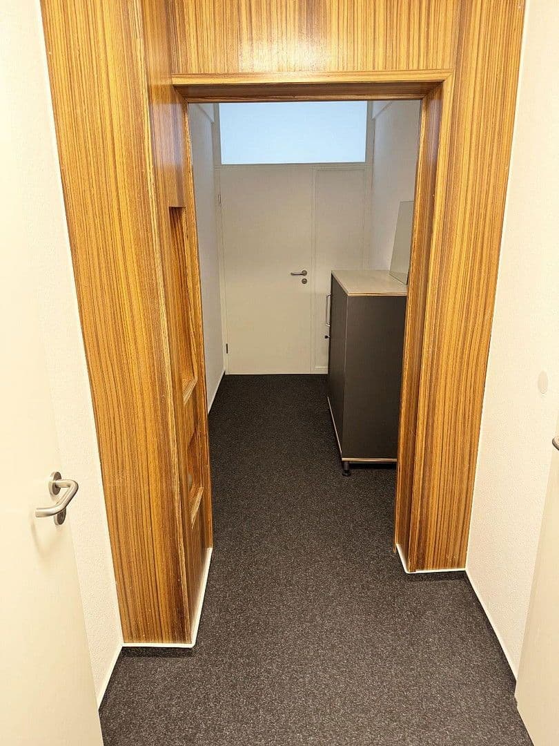 Pronájem kanceláře 90 m², Hauptstraße 9, Mosbach, Bádensko-Württembersko Pronájem kanceláře 90 m², Hauptstraße 9, Mosbach, Bádensko-Württembersko