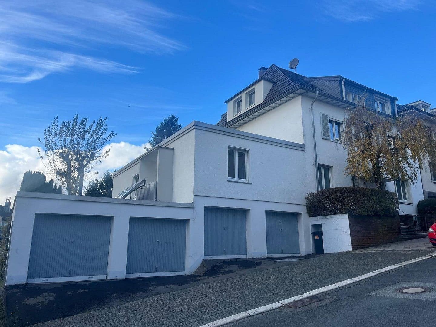 Pronájem bytu 3+1 175 m², Remscheid, Severní Porýní-Vestfálsko Pronájem bytu 3+1 175 m², Remscheid, Severní Porýní-Vestfálsko