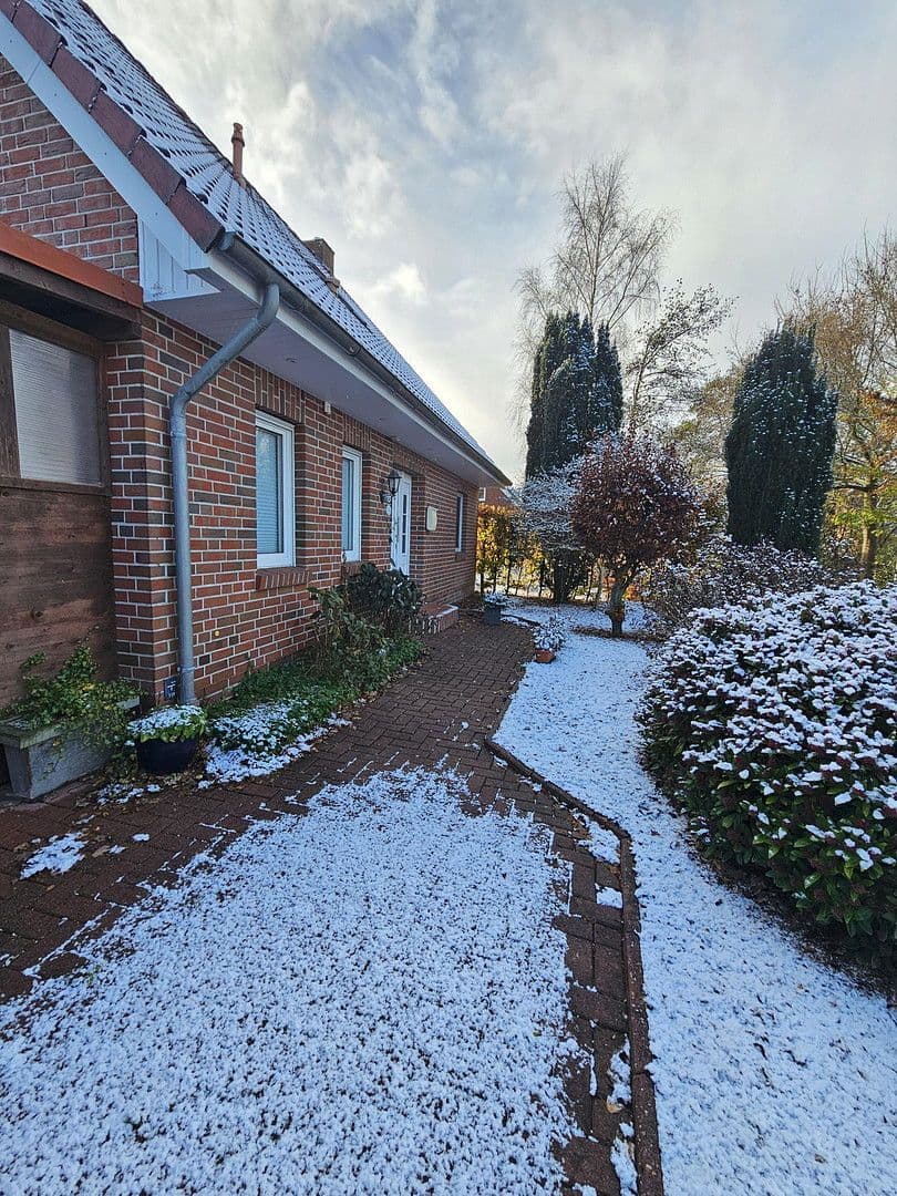 Prodej domu 120 m², pozemek 683 m², Freiligrathstraße 24, Moormerland, Dolní Sasko Prodej domu 120 m², pozemek 683 m², Freiligrathstraße 24, Moormerland, Dolní Sasko