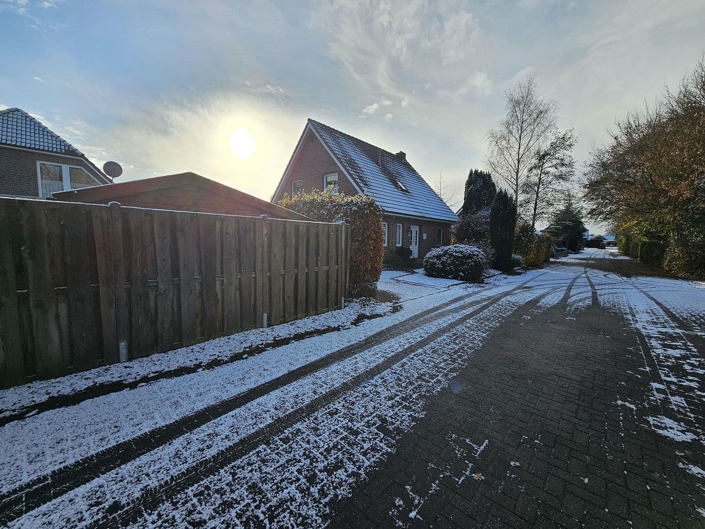 Prodej domu 120 m², pozemek 683 m², Freiligrathstraße 24, Moormerland, Dolní Sasko Prodej domu 120 m², pozemek 683 m², Freiligrathstraße 24, Moormerland, Dolní Sasko