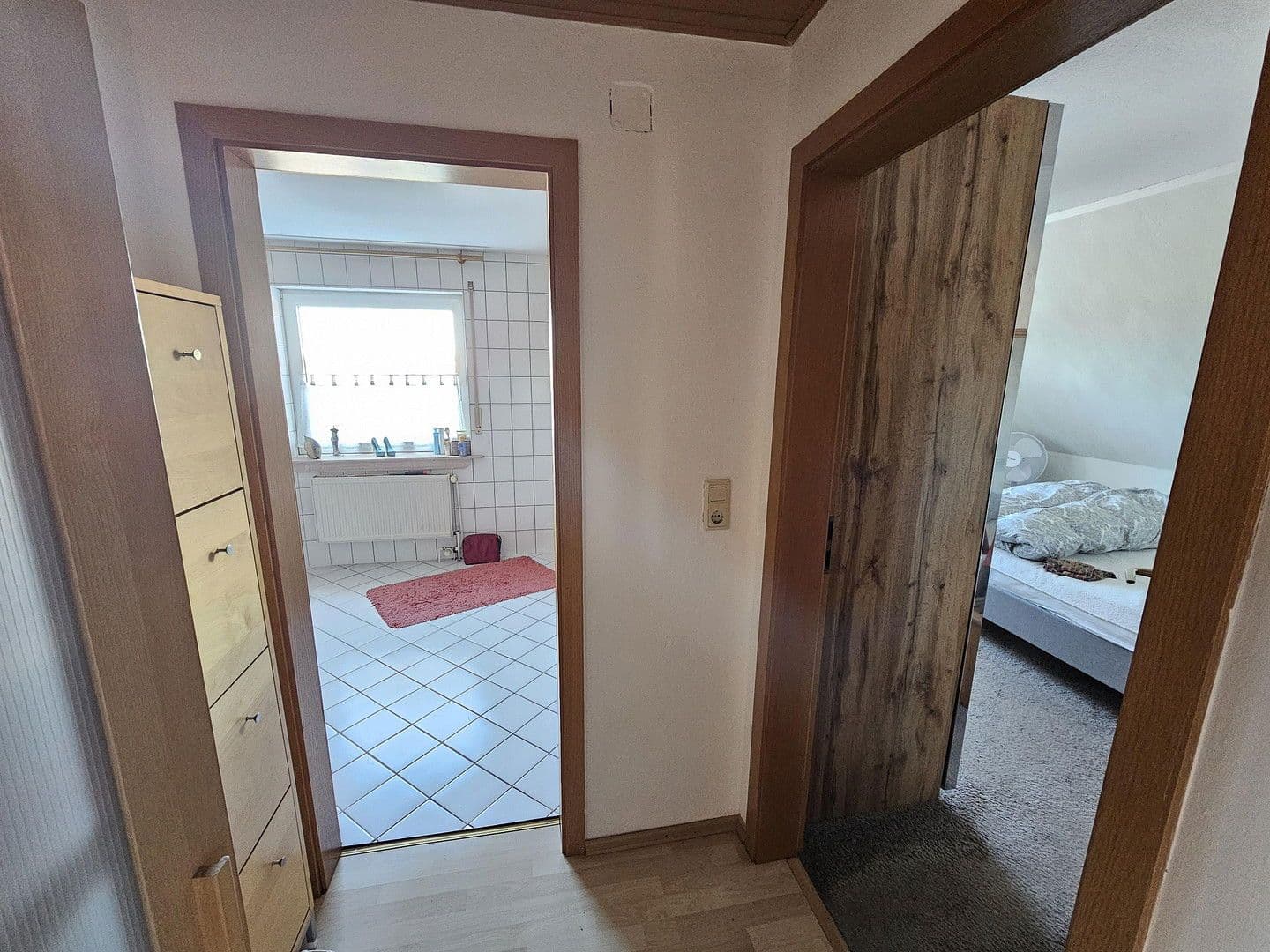 Prodej domu 120 m², pozemek 683 m², Freiligrathstraße 24, Moormerland, Dolní Sasko Prodej domu 120 m², pozemek 683 m², Freiligrathstraße 24, Moormerland, Dolní Sasko