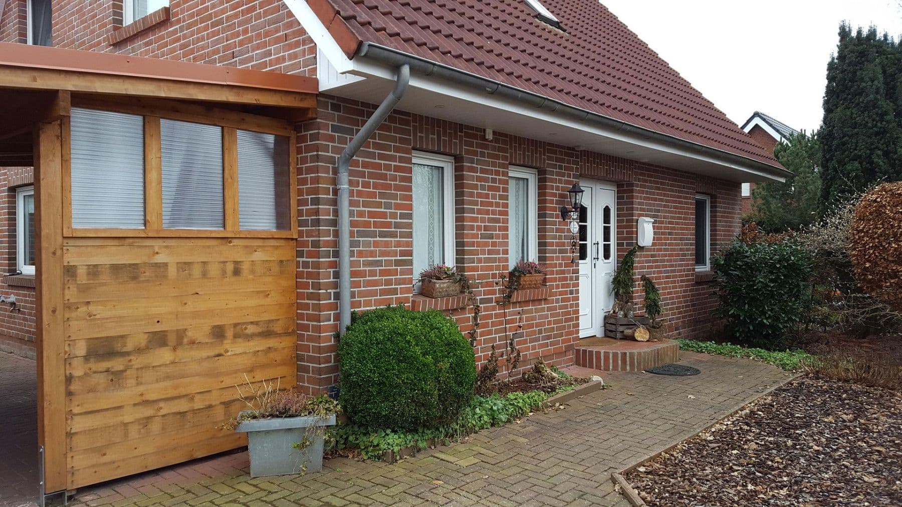 Prodej domu 120 m², pozemek 683 m², Freiligrathstraße 24, Moormerland, Dolní Sasko Prodej domu 120 m², pozemek 683 m², Freiligrathstraße 24, Moormerland, Dolní Sasko