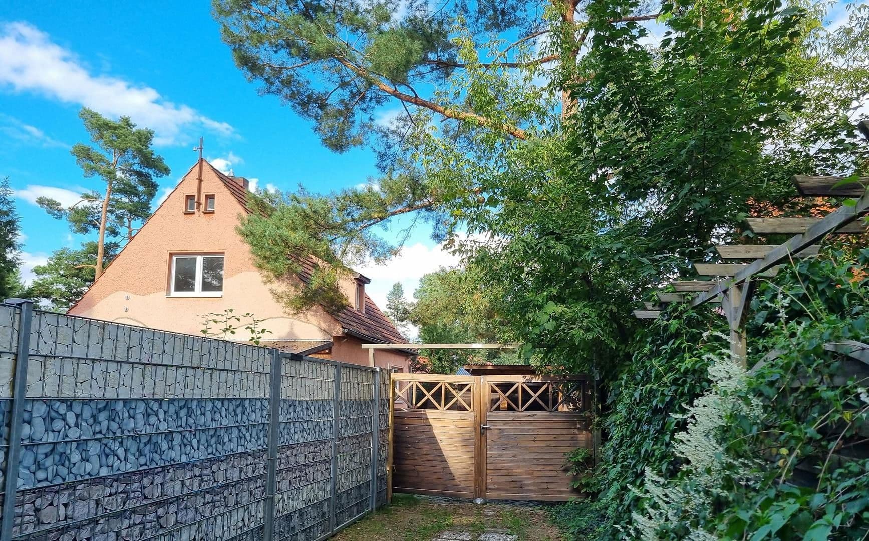 Prodej domu 105 m², pozemek 376 m², Eppenbrunner Weg, Berlin, Berlín Prodej domu 105 m², pozemek 376 m², Eppenbrunner Weg, Berlin, Berlín