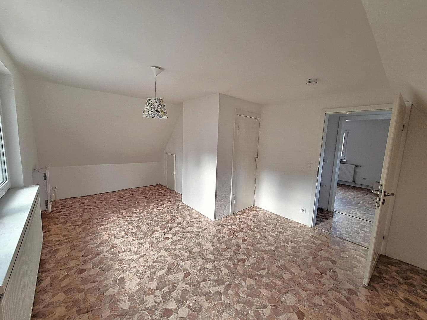 Prodej domu 105 m², pozemek 376 m², Eppenbrunner Weg, Berlin, Berlín Prodej domu 105 m², pozemek 376 m², Eppenbrunner Weg, Berlin, Berlín