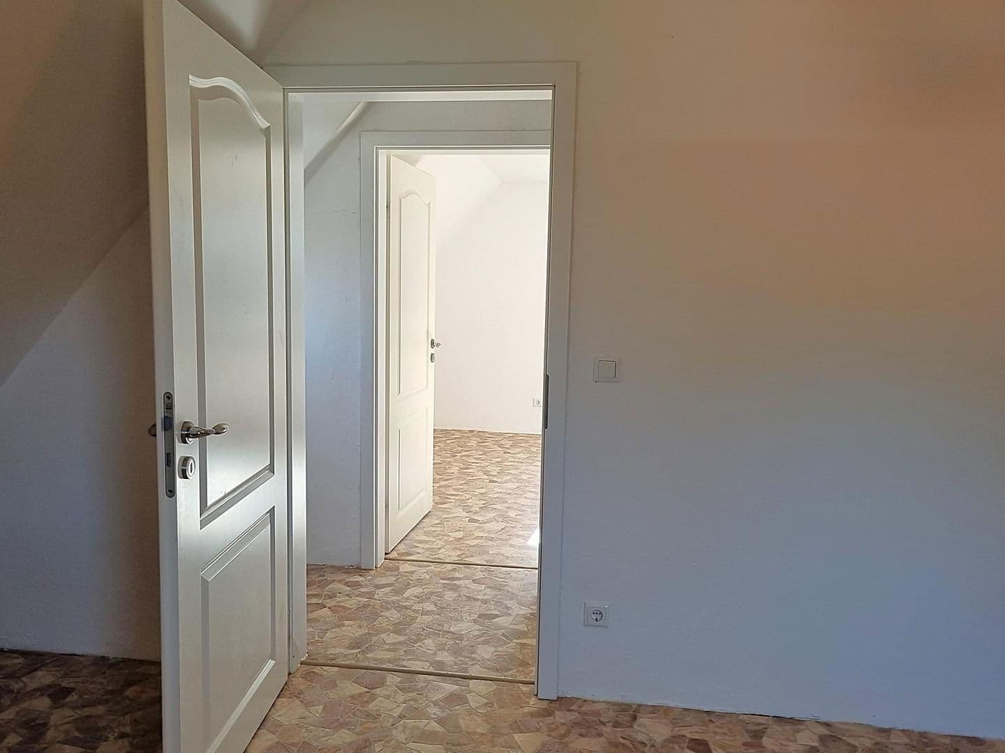 Prodej domu 105 m², pozemek 376 m², Eppenbrunner Weg, Berlin, Berlín Prodej domu 105 m², pozemek 376 m², Eppenbrunner Weg, Berlin, Berlín