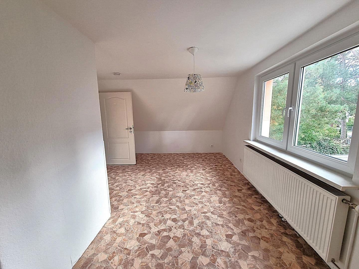 Prodej domu 105 m², pozemek 376 m², Eppenbrunner Weg, Berlin, Berlín Prodej domu 105 m², pozemek 376 m², Eppenbrunner Weg, Berlin, Berlín
