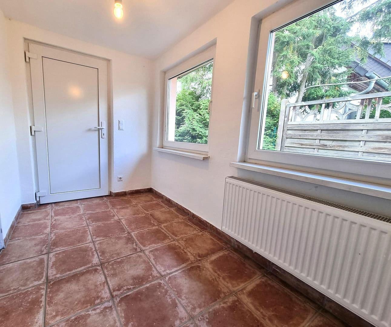 Prodej domu 105 m², pozemek 376 m², Eppenbrunner Weg, Berlin, Berlín Prodej domu 105 m², pozemek 376 m², Eppenbrunner Weg, Berlin, Berlín