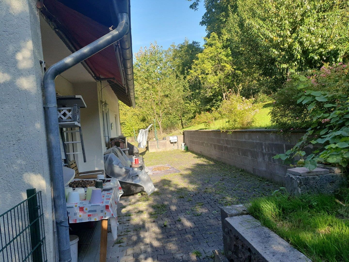 Prodej domu 260 m², pozemek 1.183 m², Häglesweg 14, Neuenbürg, Bádensko-Württembersko Prodej domu 260 m², pozemek 1.183 m², Häglesweg 14, Neuenbürg, Bádensko-Württembersko