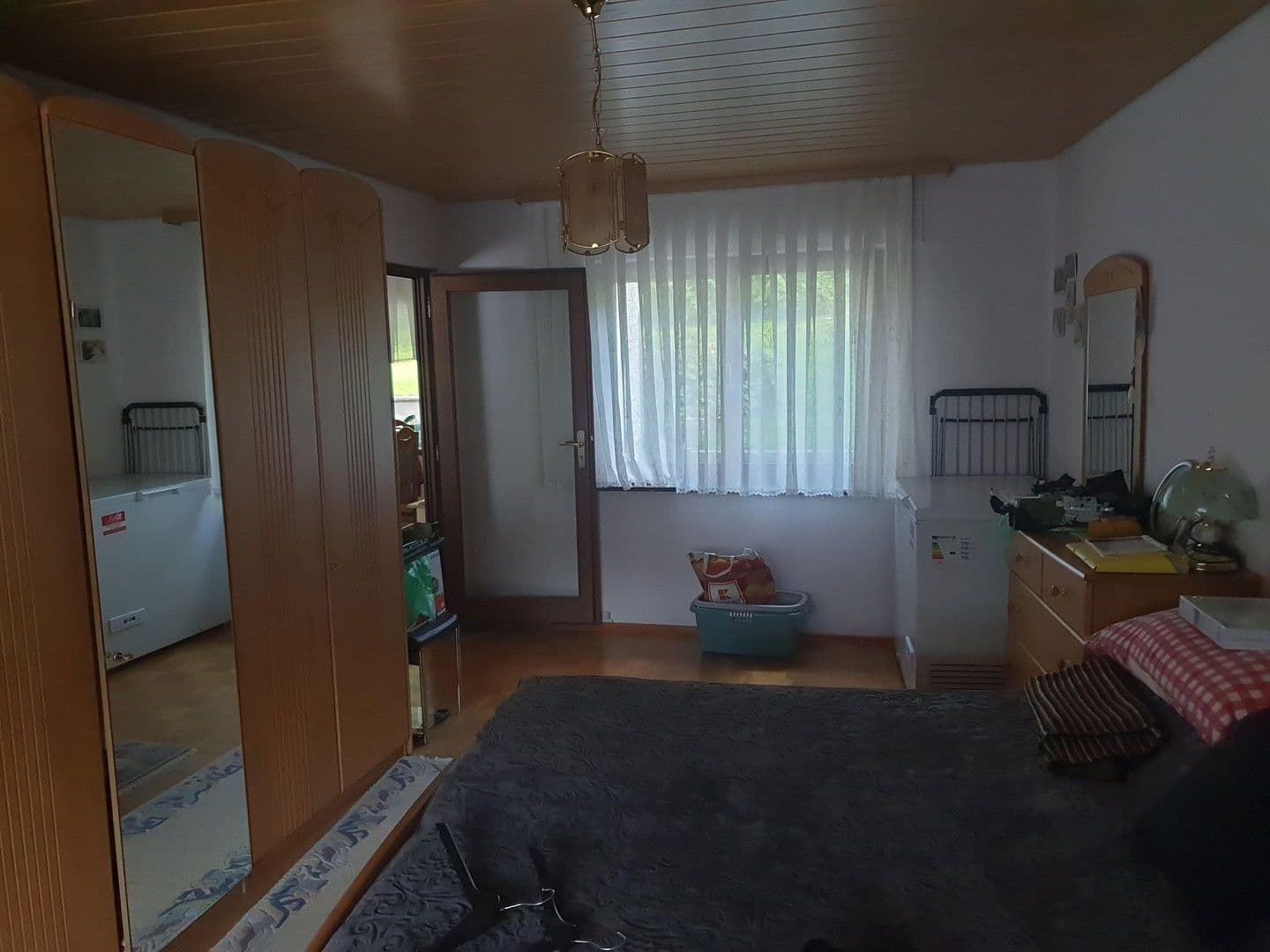 Prodej domu 260 m², pozemek 1.183 m², Häglesweg 14, Neuenbürg, Bádensko-Württembersko Prodej domu 260 m², pozemek 1.183 m², Häglesweg 14, Neuenbürg, Bádensko-Württembersko