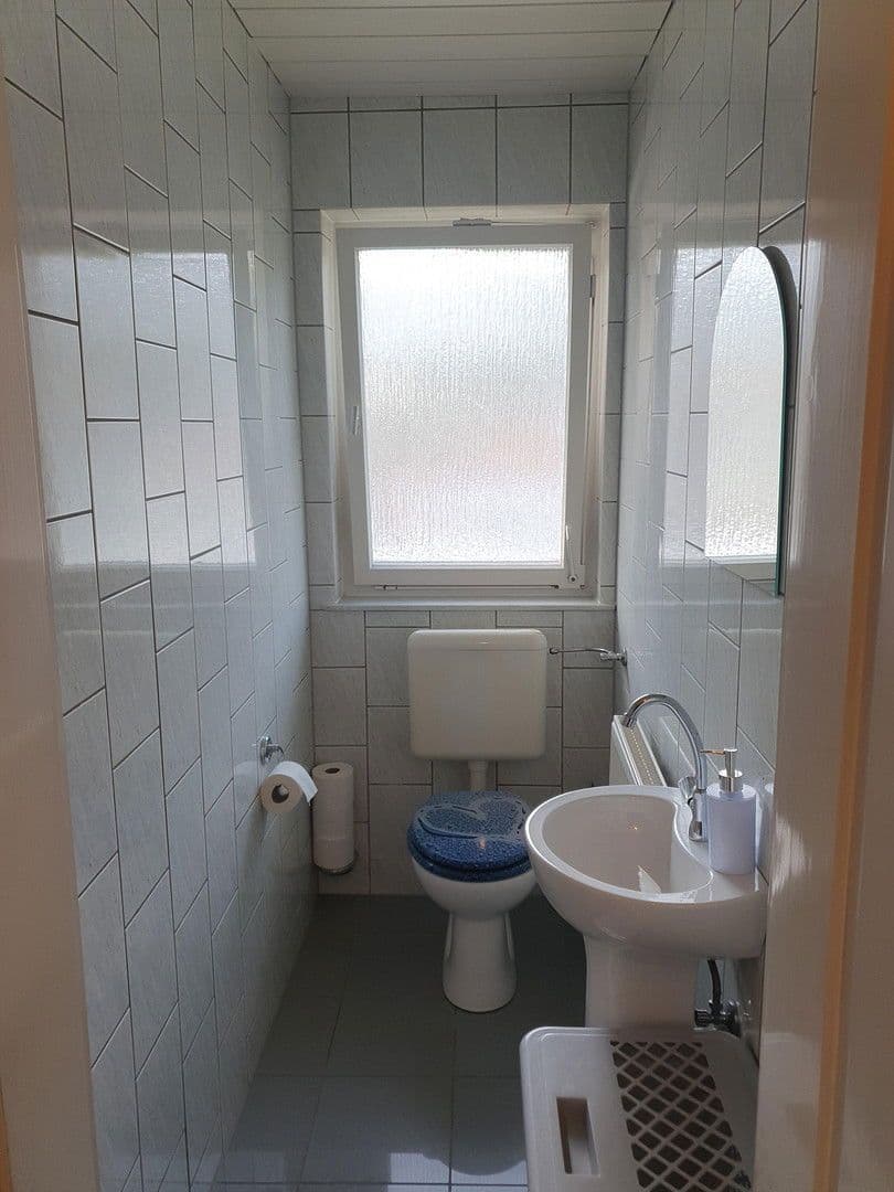 Prodej domu 260 m², pozemek 1.183 m², Häglesweg 14, Neuenbürg, Bádensko-Württembersko Prodej domu 260 m², pozemek 1.183 m², Häglesweg 14, Neuenbürg, Bádensko-Württembersko