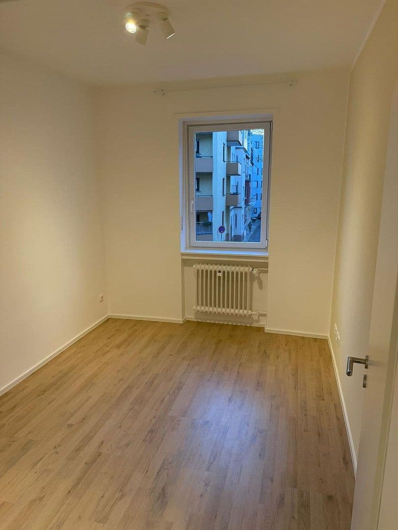Pronájem bytu 3+1 55 m², Heinrichstr., Fulda, Hessen Pronájem bytu 3+1 55 m², Heinrichstr., Fulda, Hessen