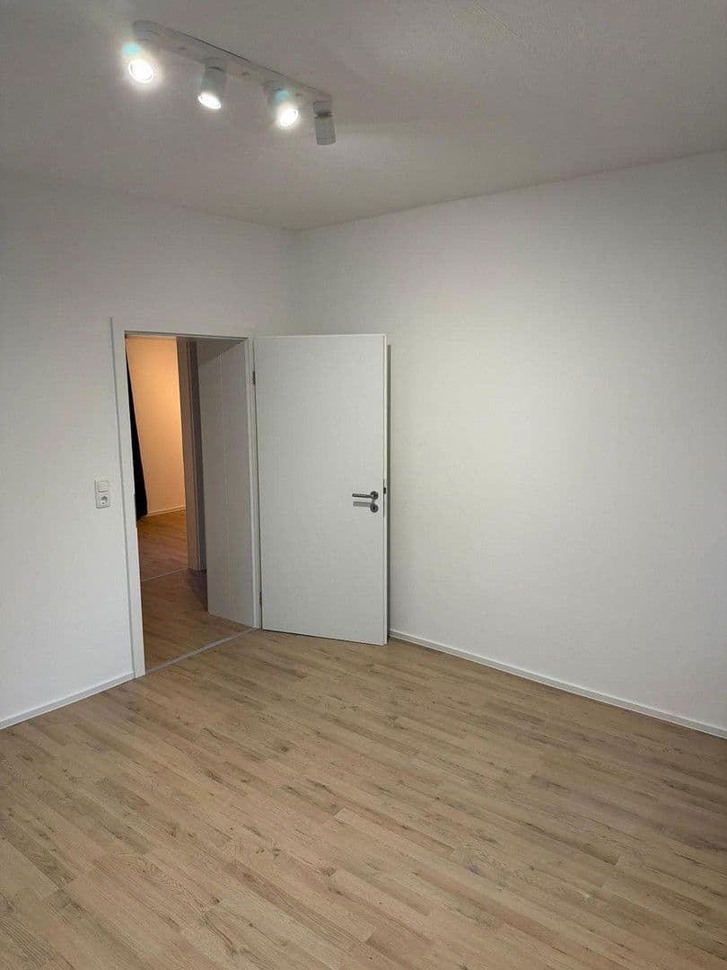 Pronájem bytu 3+1 55 m², Heinrichstr., Fulda, Hessen Pronájem bytu 3+1 55 m², Heinrichstr., Fulda, Hessen