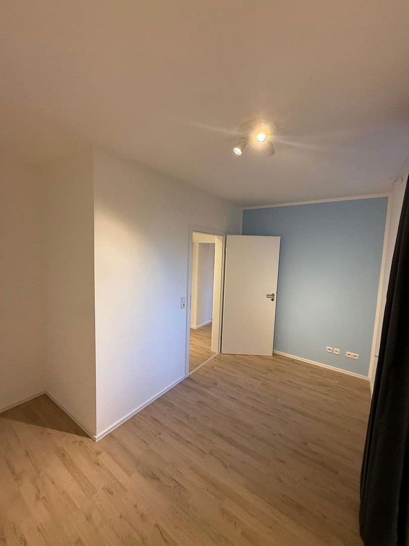 Pronájem bytu 3+1 55 m², Heinrichstr., Fulda, Hessen Pronájem bytu 3+1 55 m², Heinrichstr., Fulda, Hessen