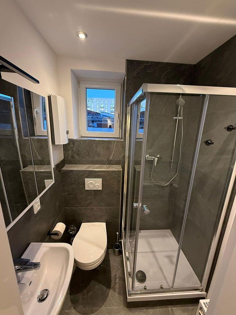 Pronájem bytu 3+1 55 m², Heinrichstr., Fulda, Hessen Pronájem bytu 3+1 55 m², Heinrichstr., Fulda, Hessen