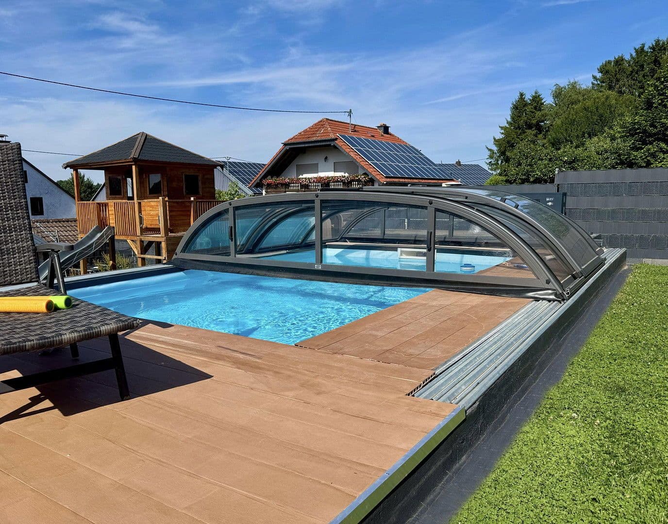 Prodej domu 205 m², pozemek 1.100 m², Steiningen, Porýní-Falc Prodej domu 205 m², pozemek 1.100 m², Steiningen, Porýní-Falc