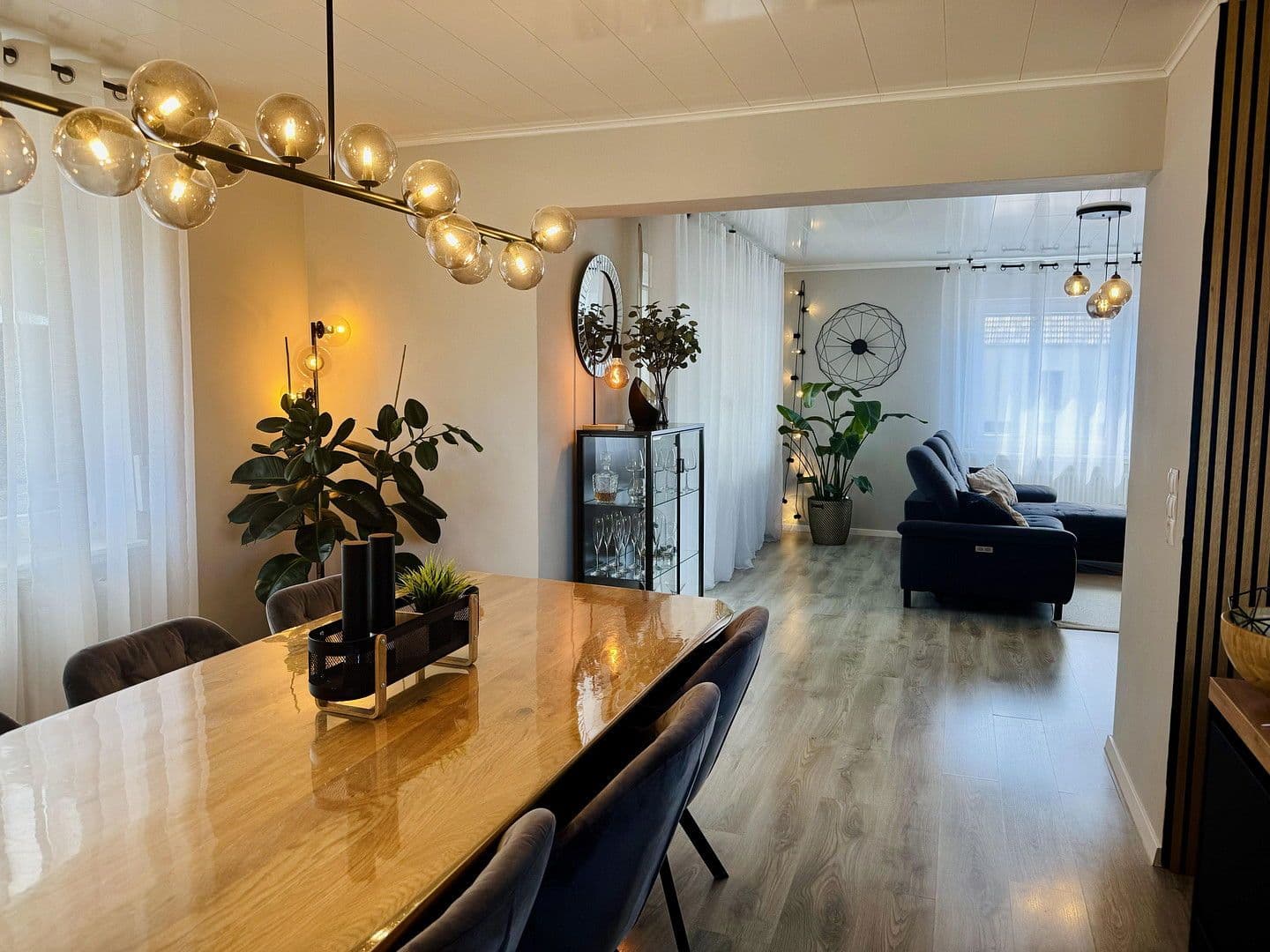 Prodej domu 205 m², pozemek 1.100 m², Steiningen, Porýní-Falc Prodej domu 205 m², pozemek 1.100 m², Steiningen, Porýní-Falc