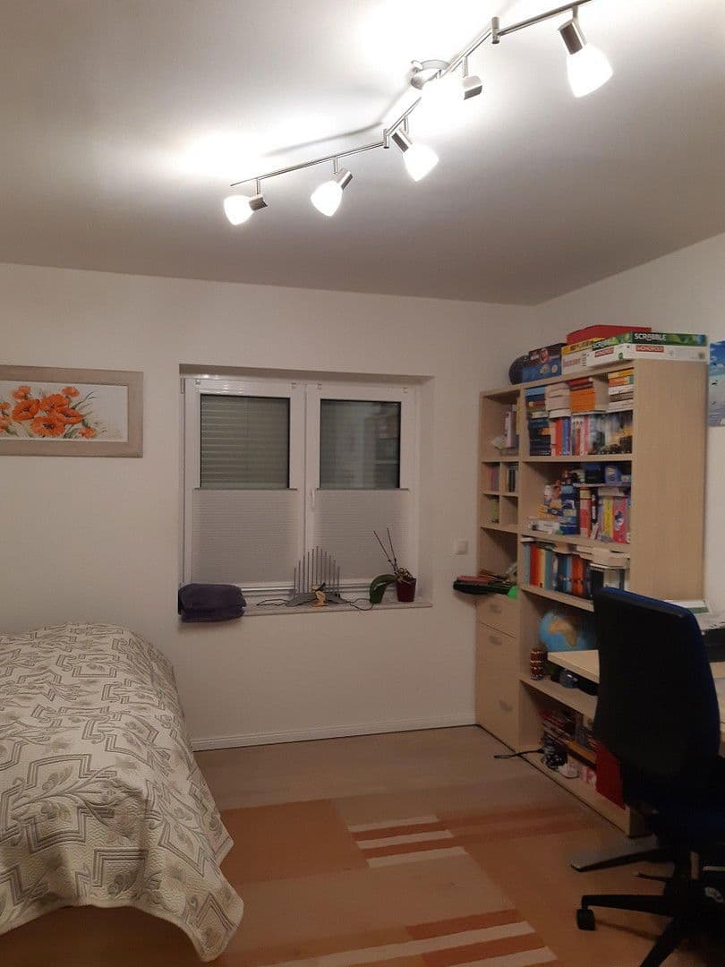 Prodej domu 137 m², pozemek 520 m², Pinneberg, Šlesvicko-Holštýnsko Prodej domu 137 m², pozemek 520 m², Pinneberg, Šlesvicko-Holštýnsko