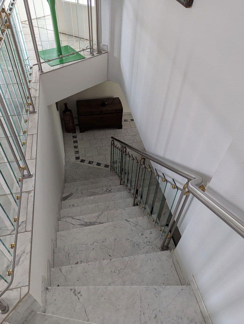 Pronájem domu 170 m², pozemek 3.000 m², Rinteln, Dolní Sasko Pronájem domu 170 m², pozemek 3.000 m², Rinteln, Dolní Sasko