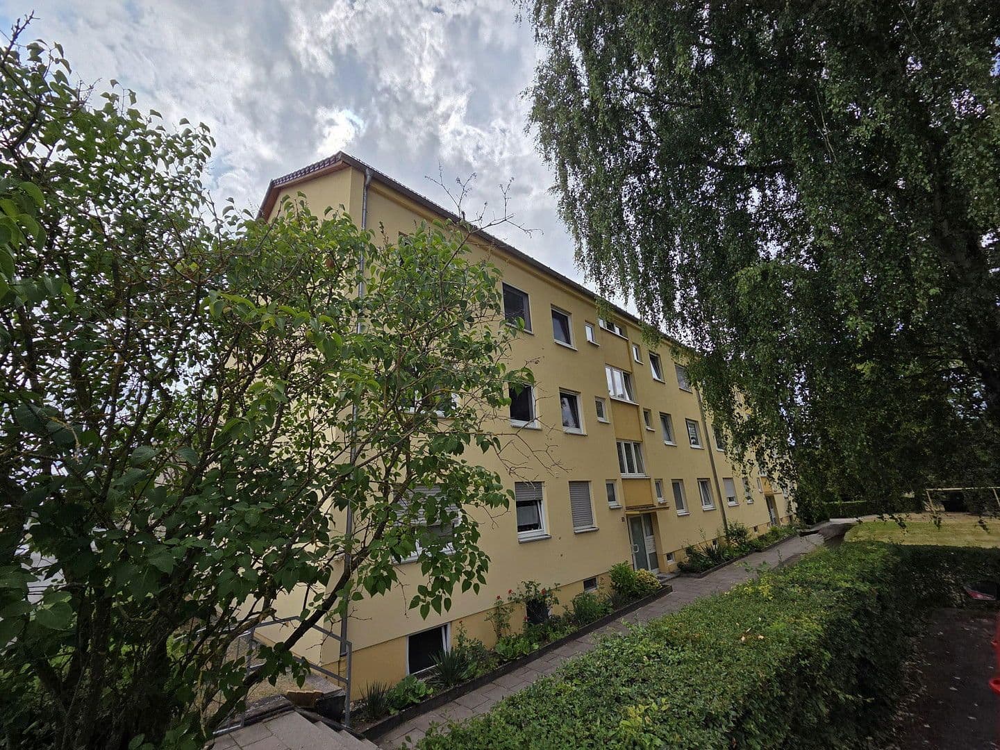 Pronájem bytu 3+1 72 m², Lauterburgstr. 11a, Coburg, Bavorsko Pronájem bytu 3+1 72 m², Lauterburgstr. 11a, Coburg, Bavorsko