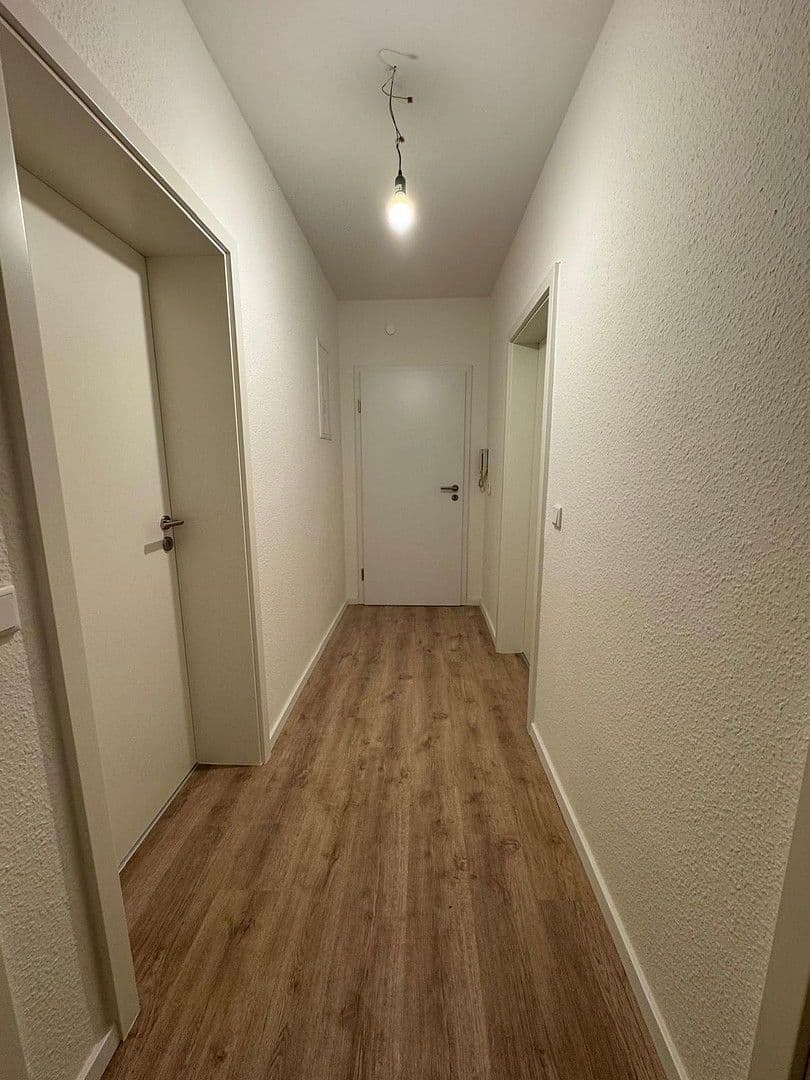 Pronájem bytu 3+1 64 m², Kölner Straße 228, Krefeld, Severní Porýní-Vestfálsko Pronájem bytu 3+1 64 m², Kölner Straße 228, Krefeld, Severní Porýní-Vestfálsko