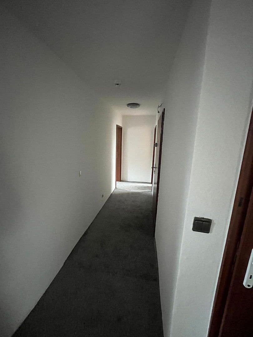 Pronájem bytu 2+1 65 m², Grabenstraße 6, Duisburg, Severní Porýní-Vestfálsko Pronájem bytu 2+1 65 m², Grabenstraße 6, Duisburg, Severní Porýní-Vestfálsko