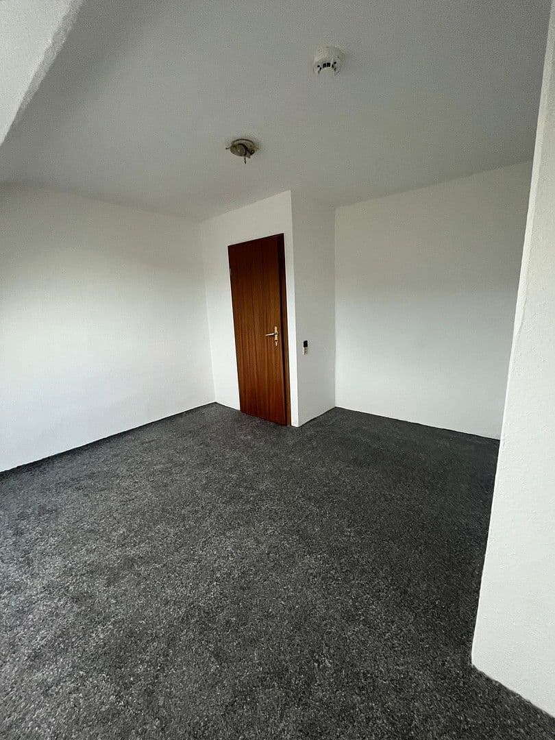 Pronájem bytu 2+1 65 m², Grabenstraße 6, Duisburg, Severní Porýní-Vestfálsko Pronájem bytu 2+1 65 m², Grabenstraße 6, Duisburg, Severní Porýní-Vestfálsko