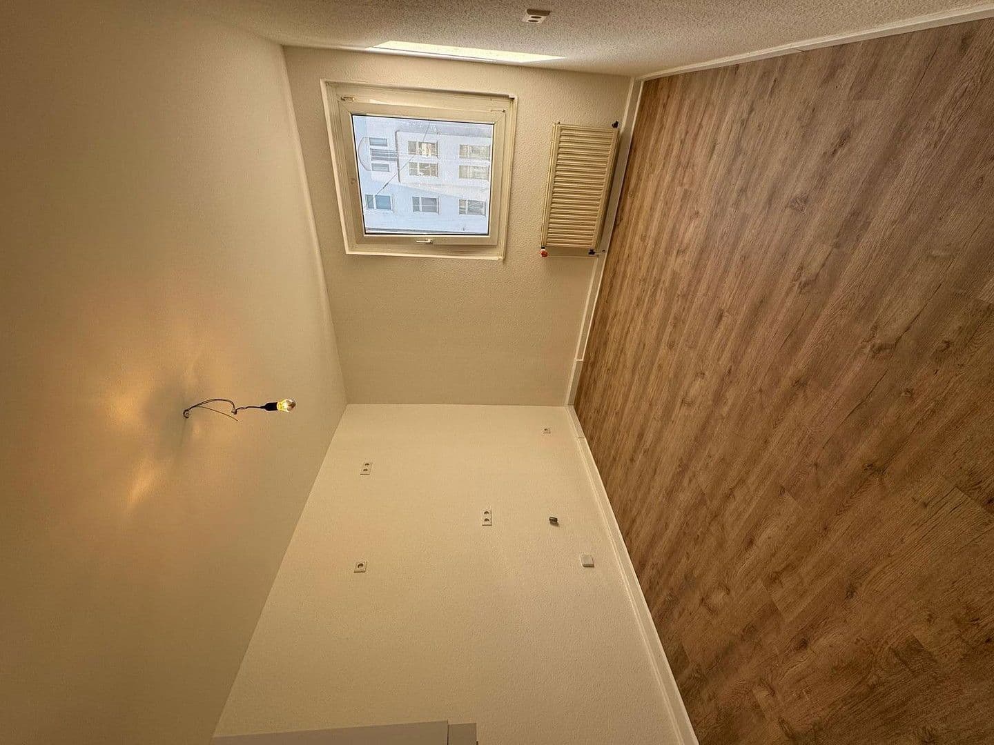 Pronájem bytu 3+1 64 m², Kölner Straße 228, Krefeld, Severní Porýní-Vestfálsko Pronájem bytu 3+1 64 m², Kölner Straße 228, Krefeld, Severní Porýní-Vestfálsko