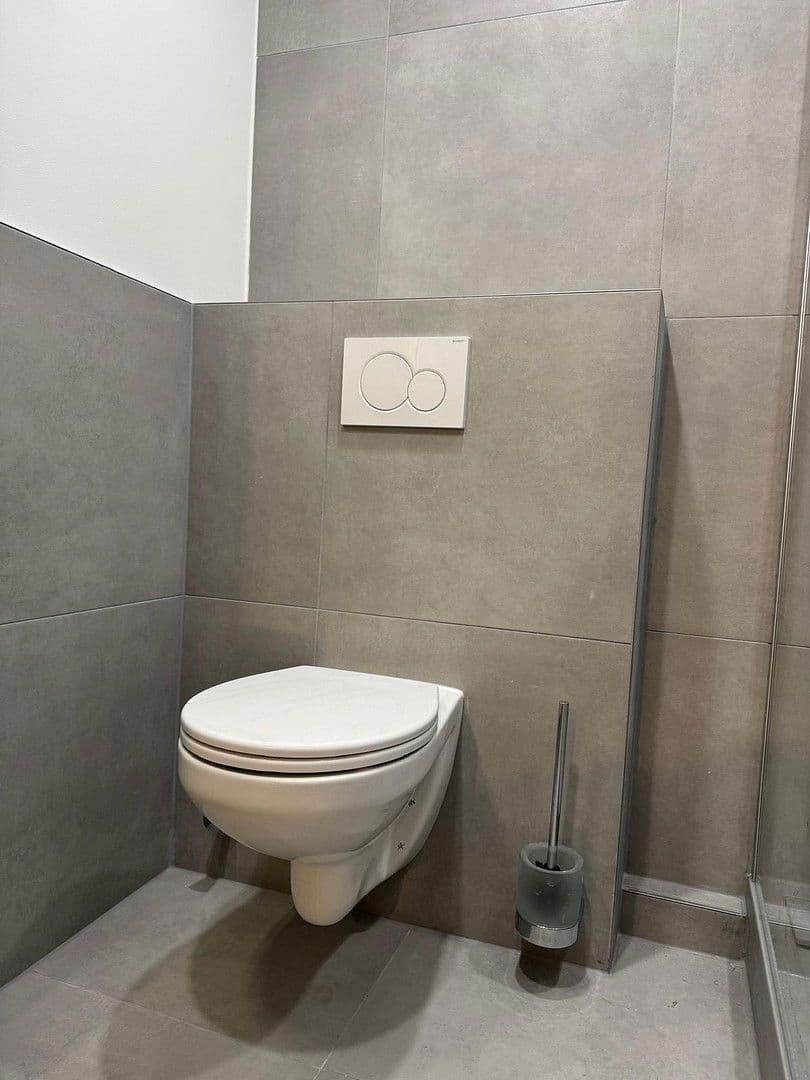 Pronájem bytu 3+1 64 m², Kölner Straße 228, Krefeld, Severní Porýní-Vestfálsko Pronájem bytu 3+1 64 m², Kölner Straße 228, Krefeld, Severní Porýní-Vestfálsko