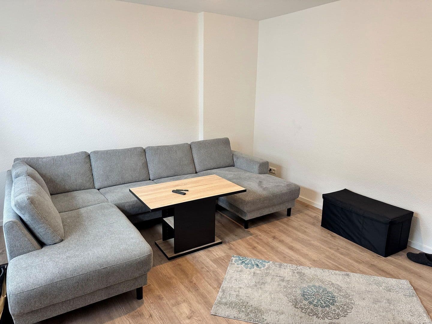 Pronájem bytu 3+1 64 m², Kölner Straße 228, Krefeld, Severní Porýní-Vestfálsko Pronájem bytu 3+1 64 m², Kölner Straße 228, Krefeld, Severní Porýní-Vestfálsko