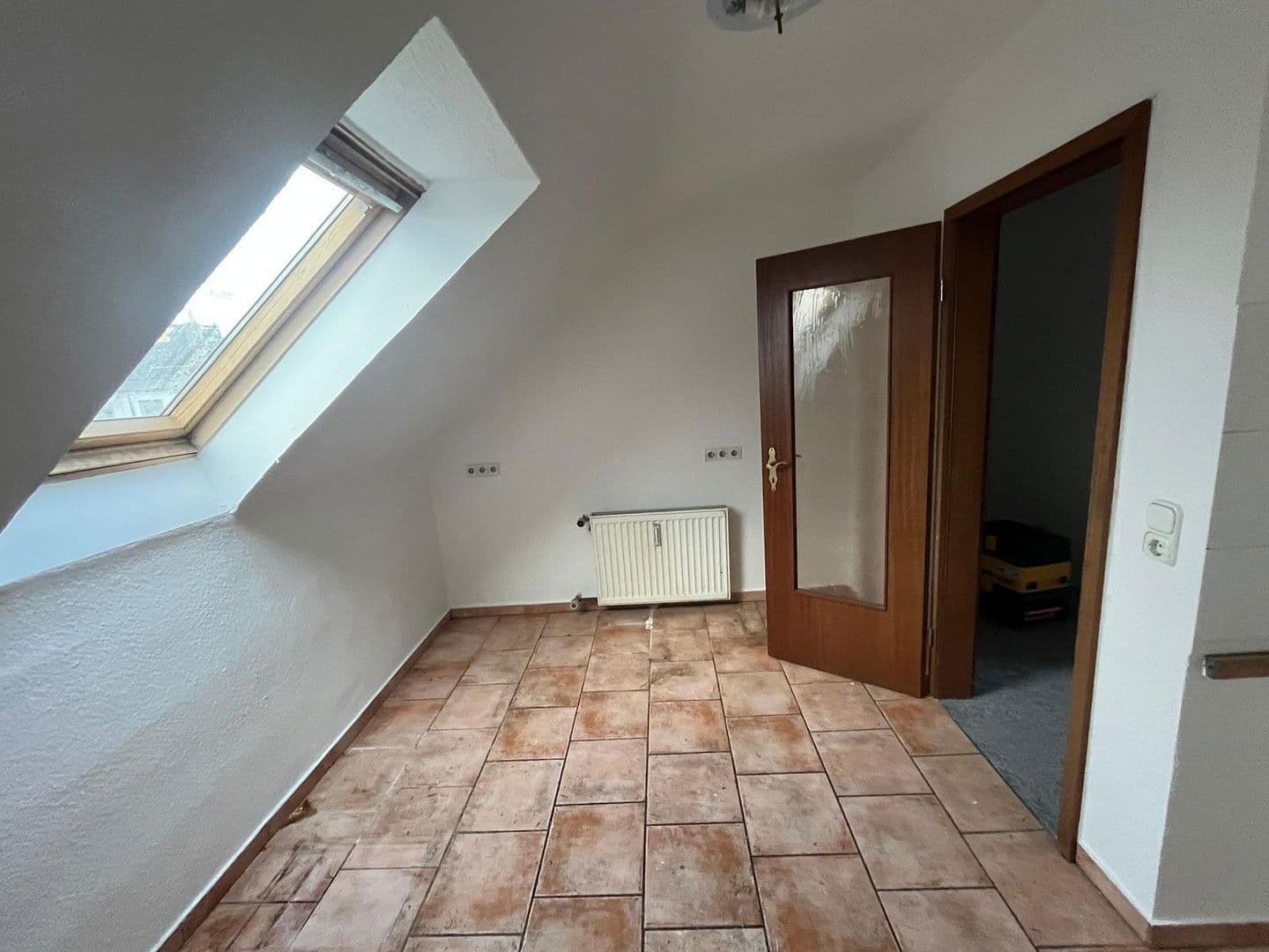 Pronájem bytu 2+1 65 m², Grabenstraße 6, Duisburg, Severní Porýní-Vestfálsko Pronájem bytu 2+1 65 m², Grabenstraße 6, Duisburg, Severní Porýní-Vestfálsko