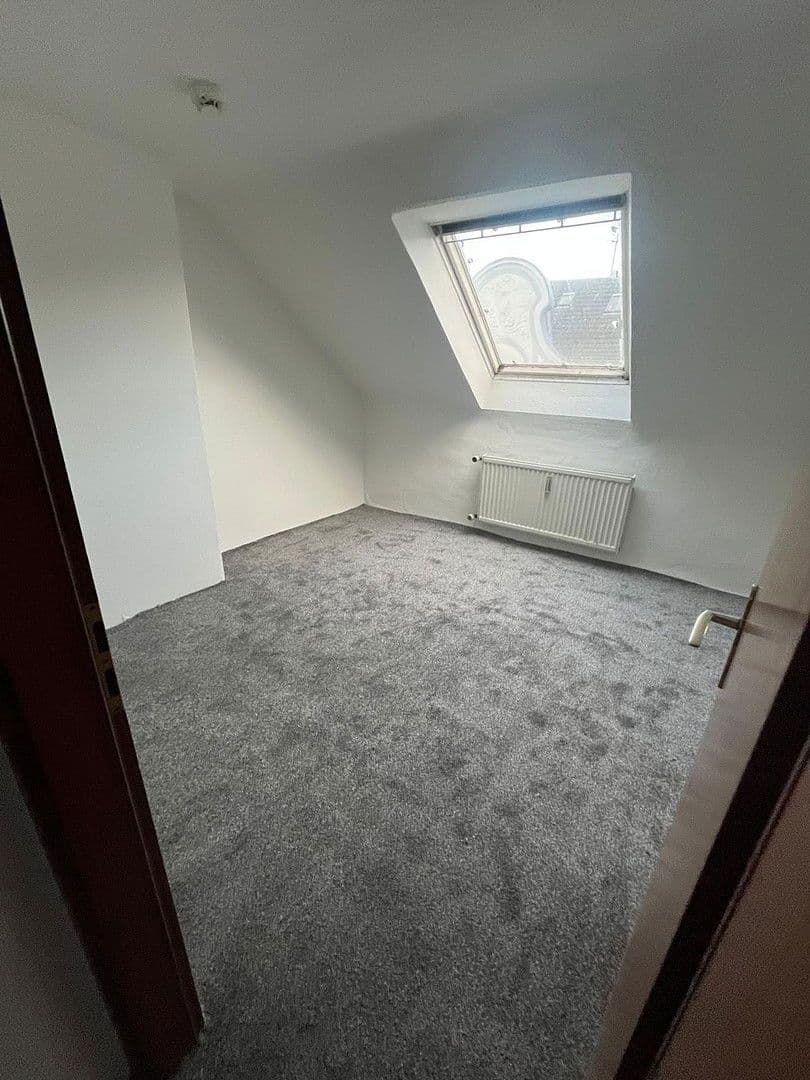 Pronájem bytu 2+1 65 m², Grabenstraße 6, Duisburg, Severní Porýní-Vestfálsko Pronájem bytu 2+1 65 m², Grabenstraße 6, Duisburg, Severní Porýní-Vestfálsko