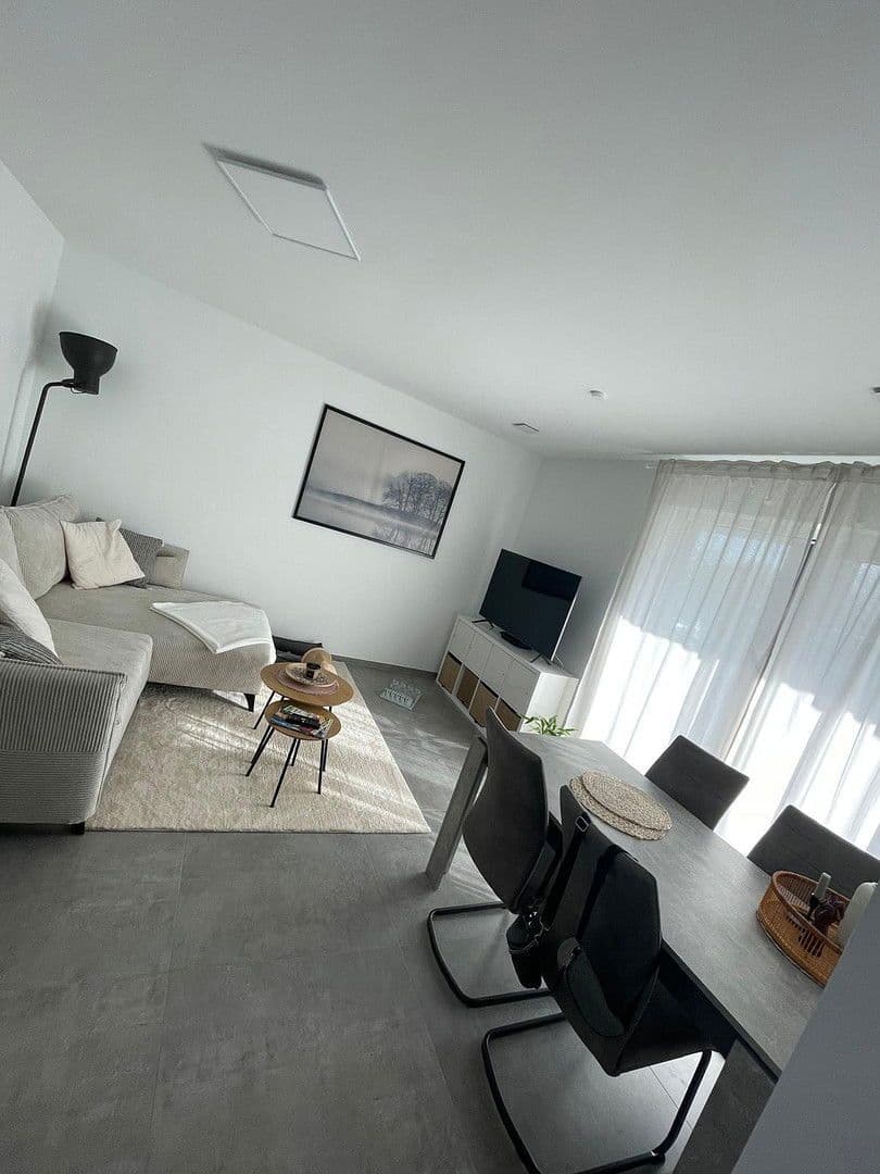 Pronájem bytu 3+1 80 m², Wirges, Porýní-Falc Pronájem bytu 3+1 80 m², Wirges, Porýní-Falc