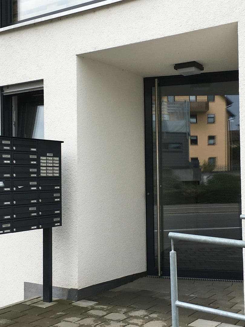 Pronájem bytu 3+1 50 m², Konstanz, Bádensko-Württembersko Pronájem bytu 3+1 50 m², Konstanz, Bádensko-Württembersko