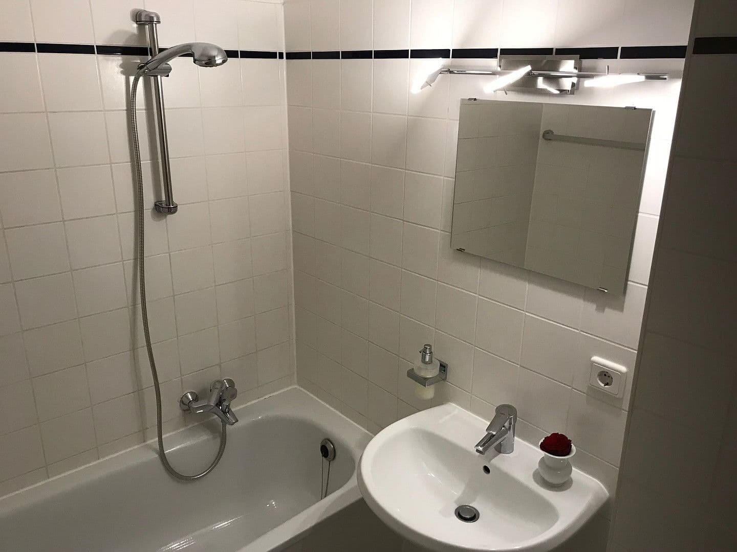 Pronájem bytu 2+1 41 m², Schlangenbader Str. 14,, Berlin, Berlín Pronájem bytu 2+1 41 m², Schlangenbader Str. 14,, Berlin, Berlín