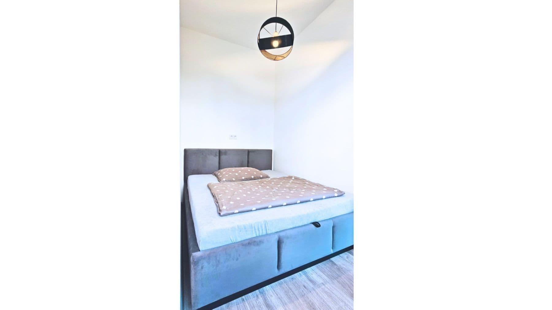 Pronájem bytu 2+kk 42 m², Miloše Havla, Praha, Praha Pronájem bytu 2+kk 42 m², Miloše Havla, Praha, Praha