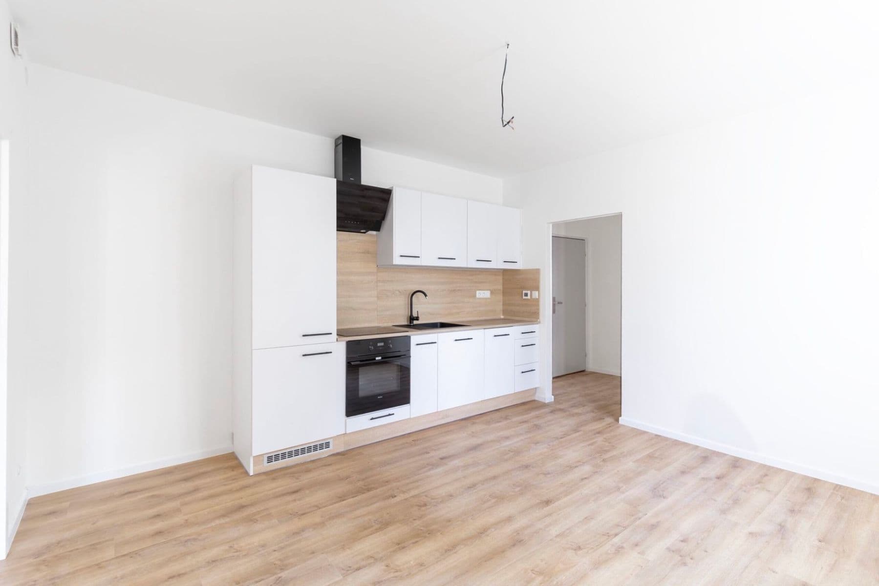 Pronájem bytu 2+kk 46 m², Hany Kvapilové, Ostrava, Moravskoslezský kraj Pronájem bytu 2+kk 46 m², Hany Kvapilové, Ostrava, Moravskoslezský kraj