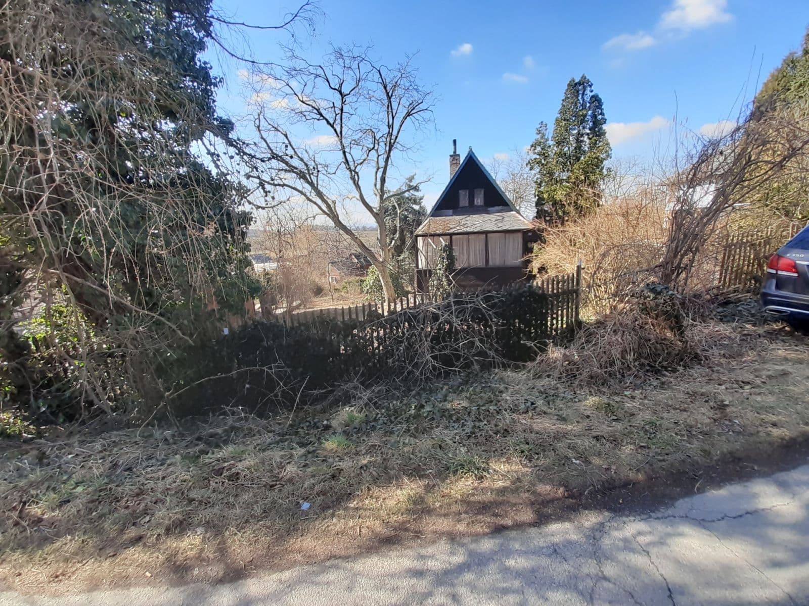 Prodej pozemku 1.016 m², Vlnitá, Jílové u Prahy, Středočeský kraj Prodej pozemku 1.016 m², Vlnitá, Jílové u Prahy, Středočeský kraj