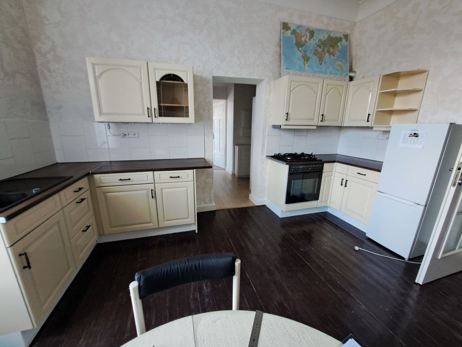 Pronájem bytu 3+1 105 m², Žatecká, Jesenice, Středočeský kraj Pronájem bytu 3+1 105 m², Žatecká, Jesenice, Středočeský kraj