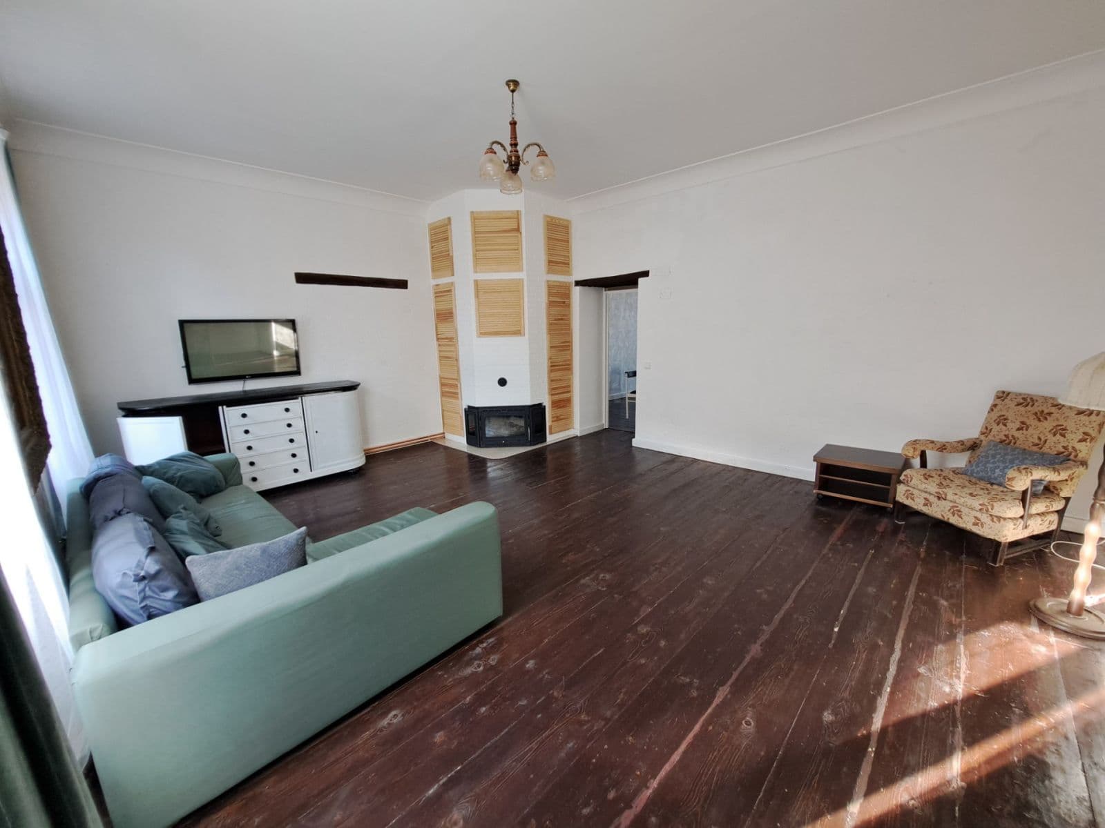 Pronájem bytu 3+1 105 m², Žatecká, Jesenice, Středočeský kraj Pronájem bytu 3+1 105 m², Žatecká, Jesenice, Středočeský kraj