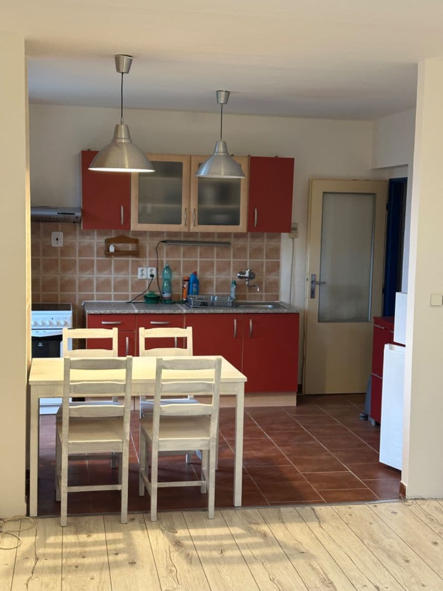 Pronájem bytu 1+kk 44 m², Na Chmelnici, Kutná Hora, Středočeský kraj Pronájem bytu 1+kk 44 m², Na Chmelnici, Kutná Hora, Středočeský kraj