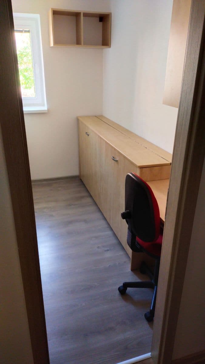 Pronájem bytu 2+1 60 m², Brtnická, Jihlava, Kraj Vysočina Pronájem bytu 2+1 60 m², Brtnická, Jihlava, Kraj Vysočina