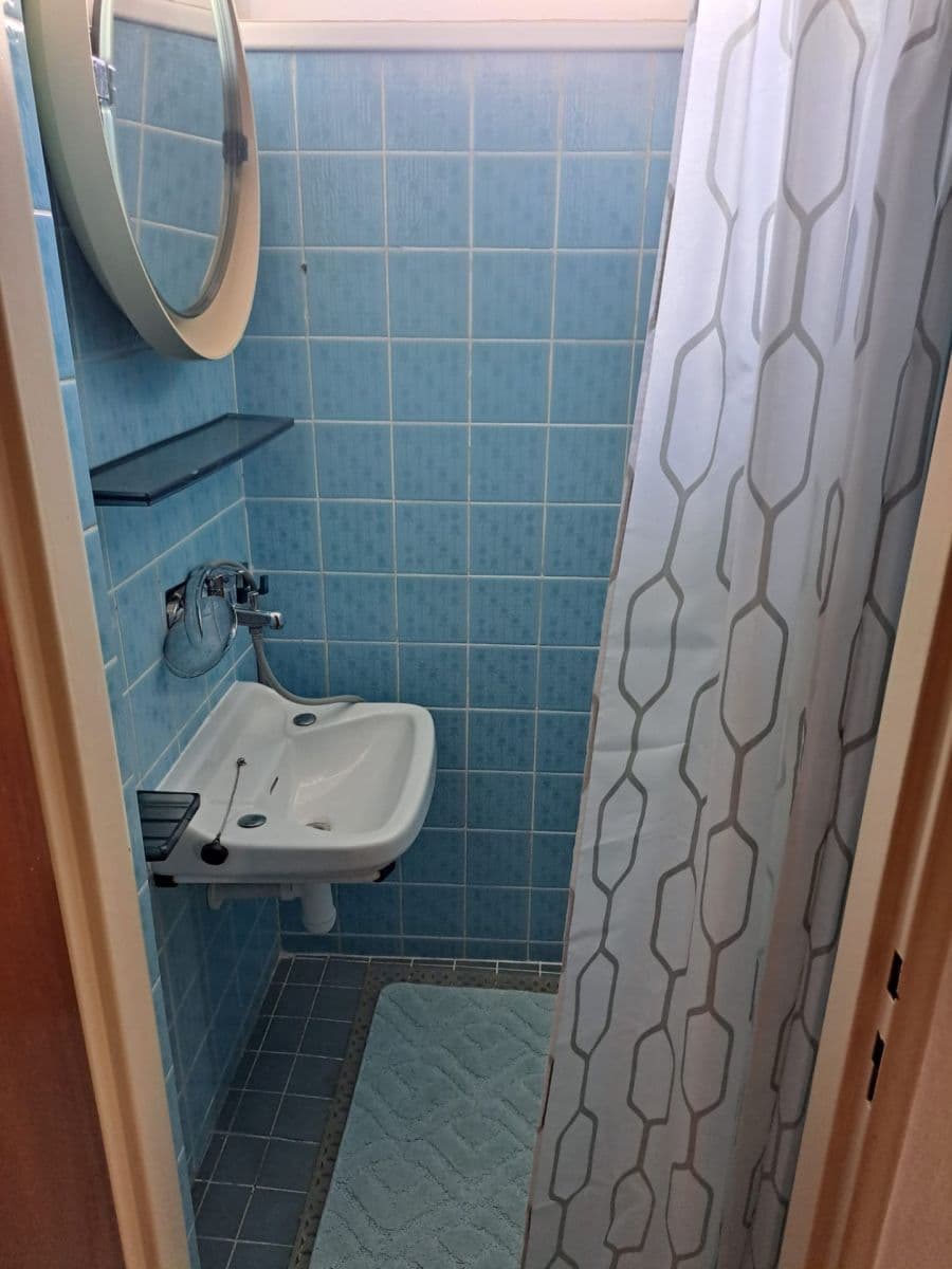 Pronájem bytu 2+1 70 m², Nad Pomníkem, Praha, Praha Pronájem bytu 2+1 70 m², Nad Pomníkem, Praha, Praha