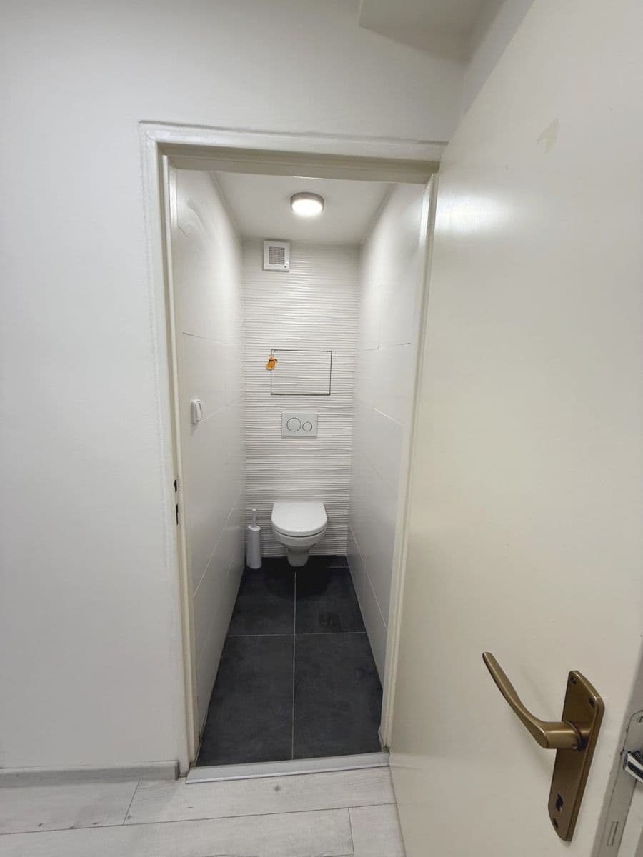 Prodej bytu 2+kk 50 m², Nad Závodištěm, Praha, Praha Prodej bytu 2+kk 50 m², Nad Závodištěm, Praha, Praha