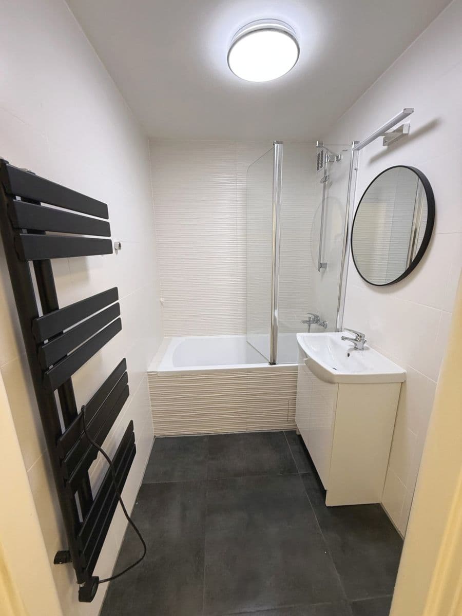 Prodej bytu 2+kk 50 m², Nad Závodištěm, Praha, Praha Prodej bytu 2+kk 50 m², Nad Závodištěm, Praha, Praha