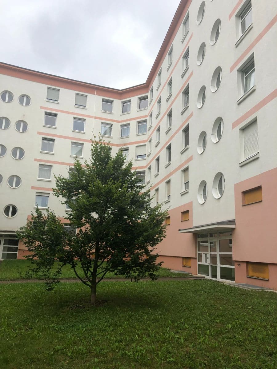 Pronájem bytu 2+kk 62 m², Nad Okrouhlíkem, Praha, Praha Pronájem bytu 2+kk 62 m², Nad Okrouhlíkem, Praha, Praha