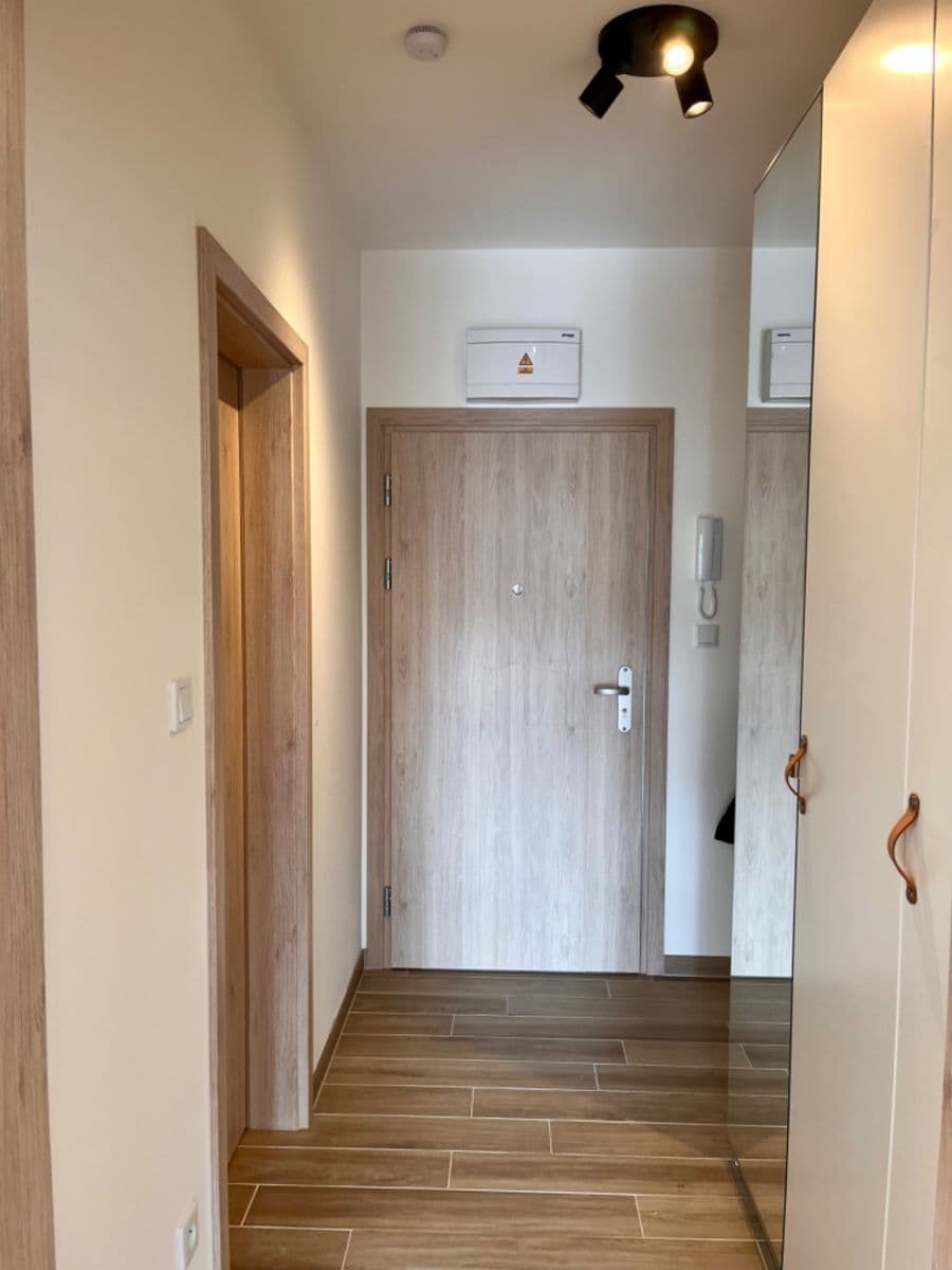 Pronájem bytu 1+kk 36 m², Lázeňská, Slaný, Středočeský kraj Pronájem bytu 1+kk 36 m², Lázeňská, Slaný, Středočeský kraj